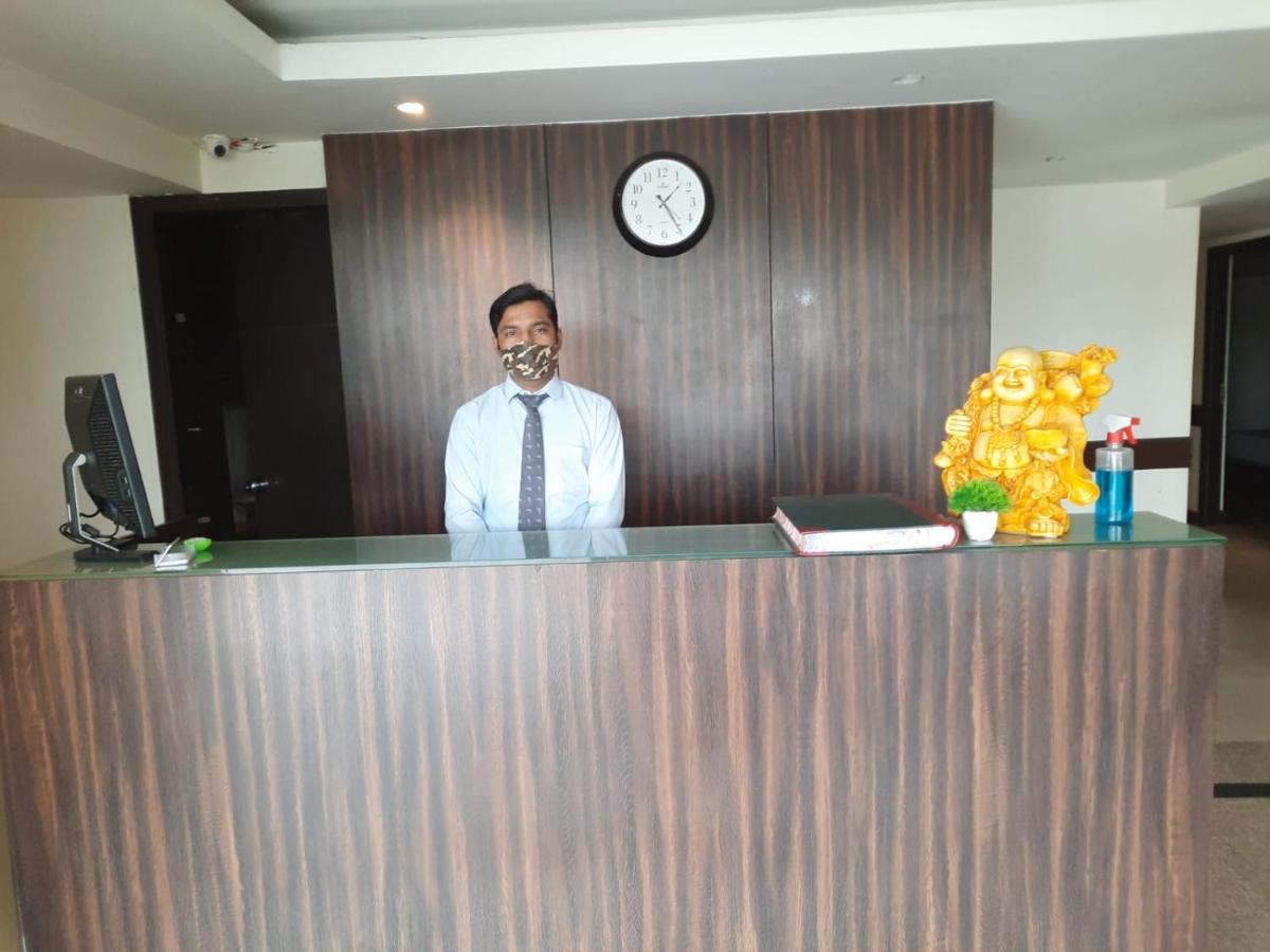 Zenith Hotel - Delhi Airport New Delhi Exteriör bild
